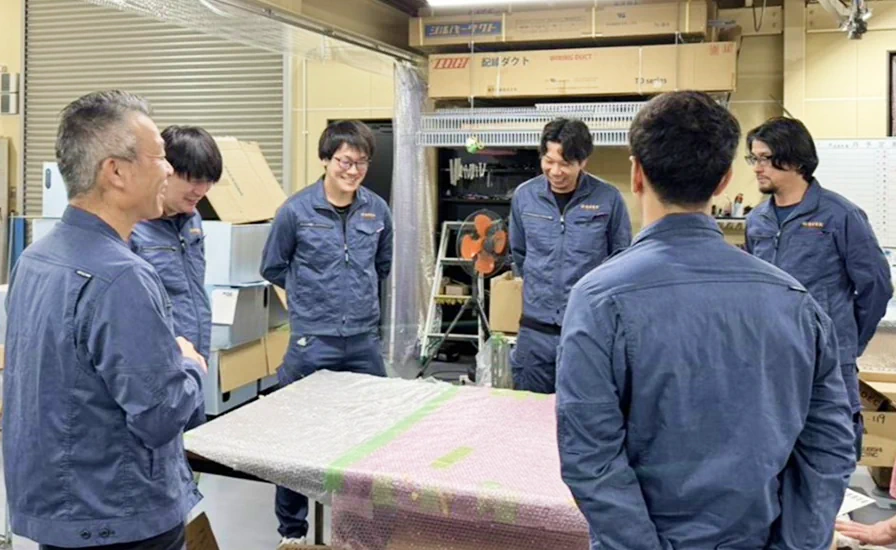 仕事中の風景イメージ